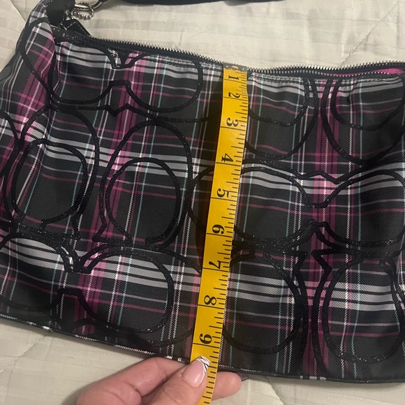 Authentic coach handbag - Picture 2 of 16